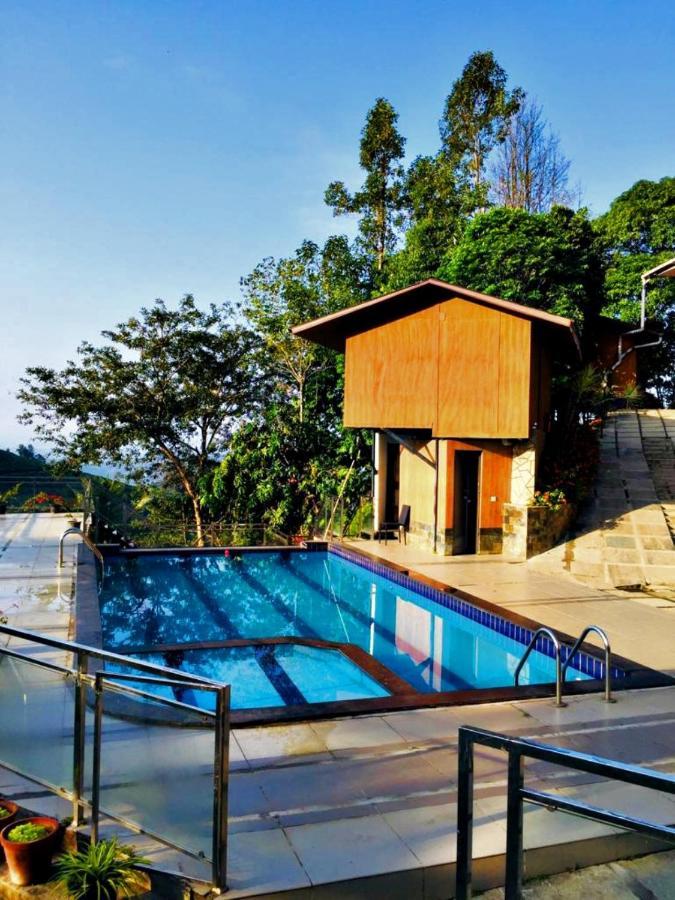 Grand Valley Resort Anachal Exterior photo