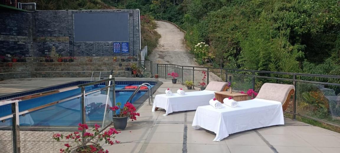 Grand Valley Resort Anachal Exterior photo